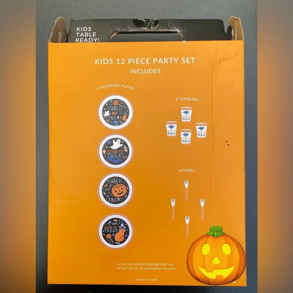 Kids 12 Piece Party Set - Halloween